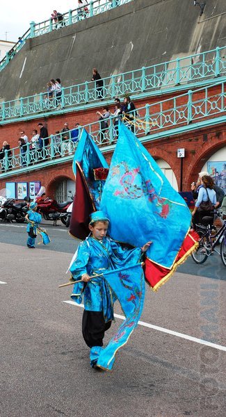 Parada - Nikon D40 + Nikkor 18-135 mm f/3.5-5.6G ED-IF. Przysłona: f/7.1, czułość: 200 ISO