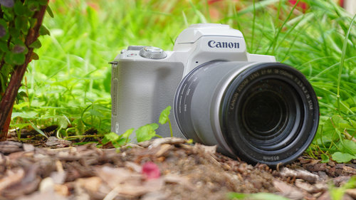 Canon EOS M50