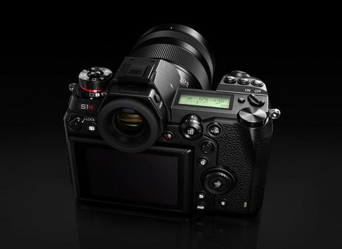 Panasonic Lumix S1R