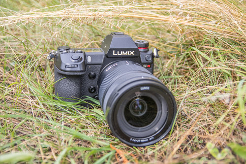 Panasonic Lumix S1R/fot. fotoManiaK.pl