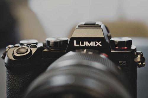 Panasonic Lumix S5/fot. fotoManiaK.pl