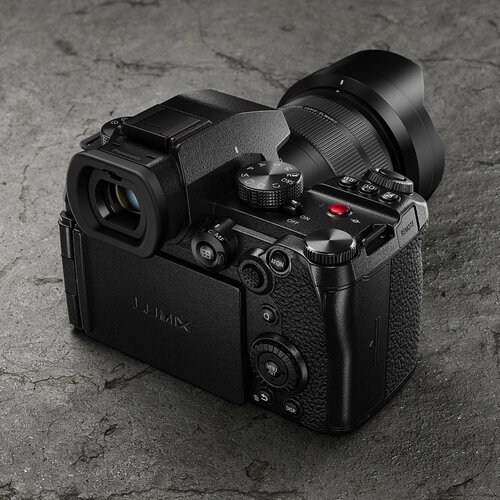 Panasonic Lumix G9 II