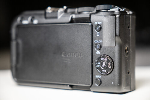 Canon EOS R50 V